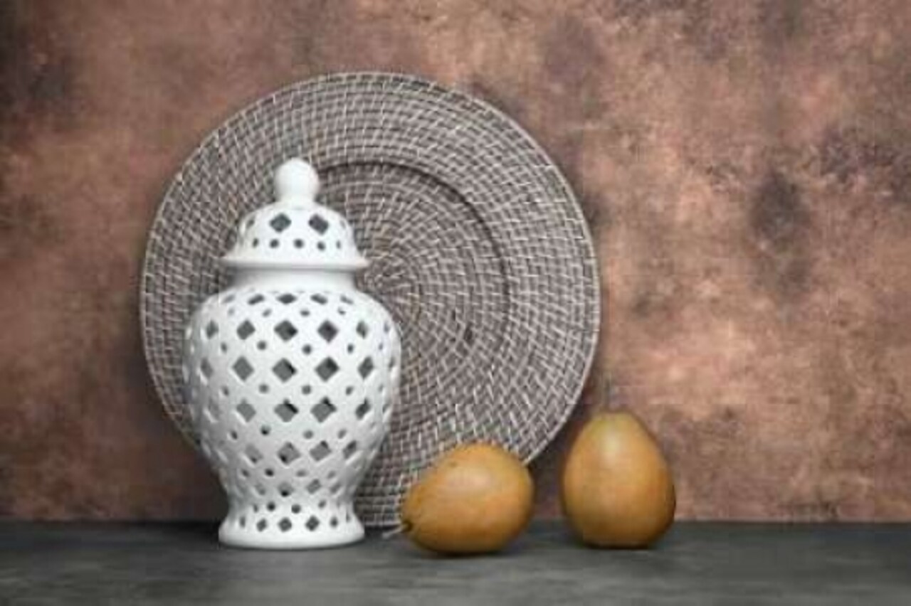 Ginger Jar and Pears I Poster Print by C. Thomas McNemar - Item # VARPDXPSMNR261